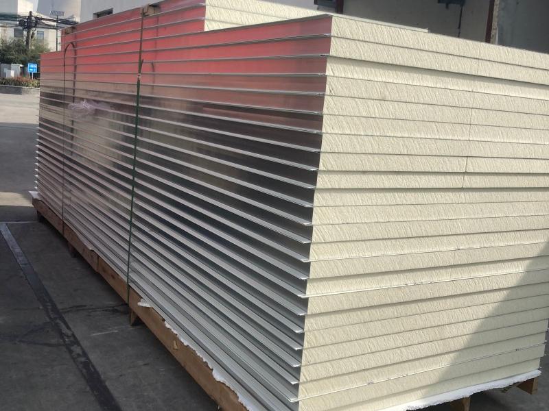 Polyurethane-sealed rock wool board