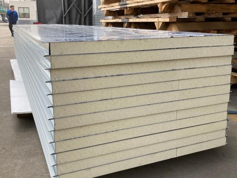 Polyurethane-sealed rock wool board